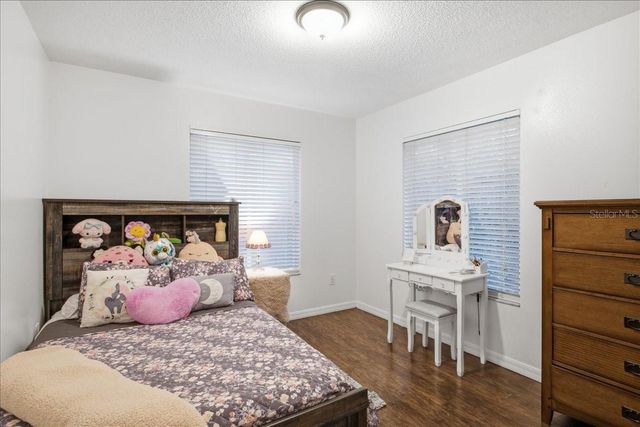 18101 PARADISE POINT DRIVE, Tampa, FL 33647