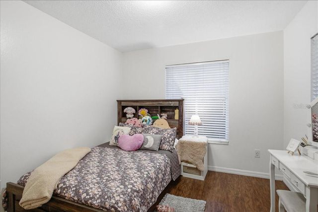 18101 PARADISE POINT DRIVE, Tampa, FL 33647