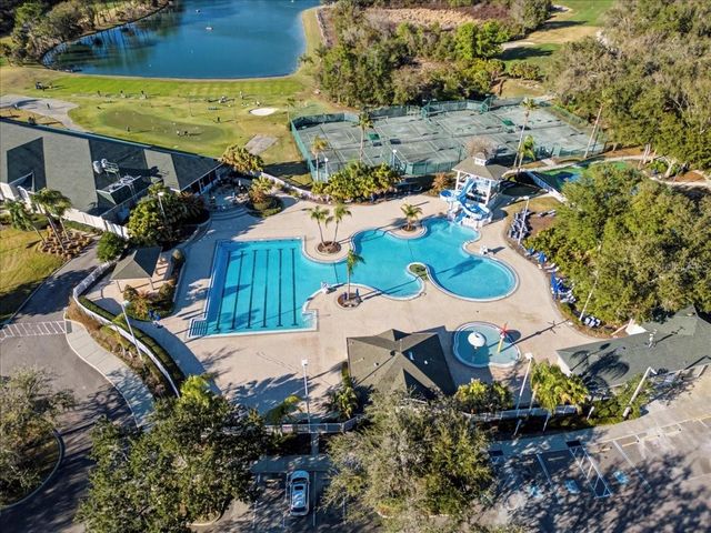 18101 PARADISE POINT DRIVE, Tampa, FL 33647