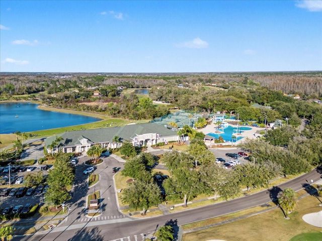 18101 PARADISE POINT DRIVE, Tampa, FL 33647