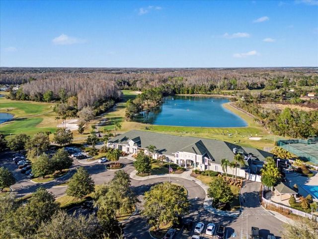 18101 PARADISE POINT DRIVE, Tampa, FL 33647