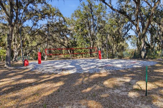 18101 PARADISE POINT DRIVE, Tampa, FL 33647