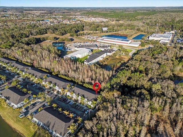 18101 PARADISE POINT DRIVE, Tampa, FL 33647