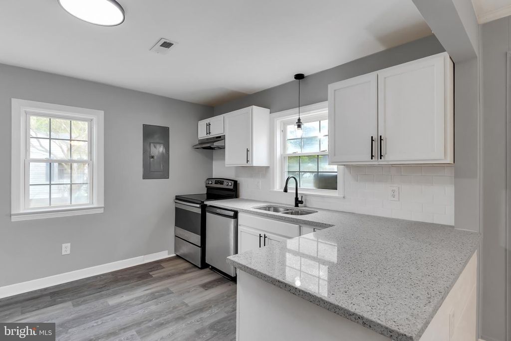 Image 2 of property listing at 30536 BENNETT RD, Salisbury, MD 21804