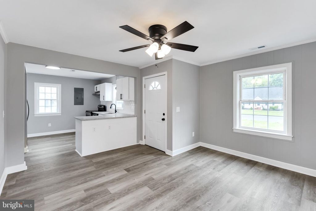 Image 3 of property listing at 30536 BENNETT RD, Salisbury, MD 21804