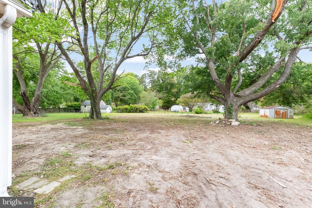 Image 27 of property listing at 30536 BENNETT RD, Salisbury, MD 21804