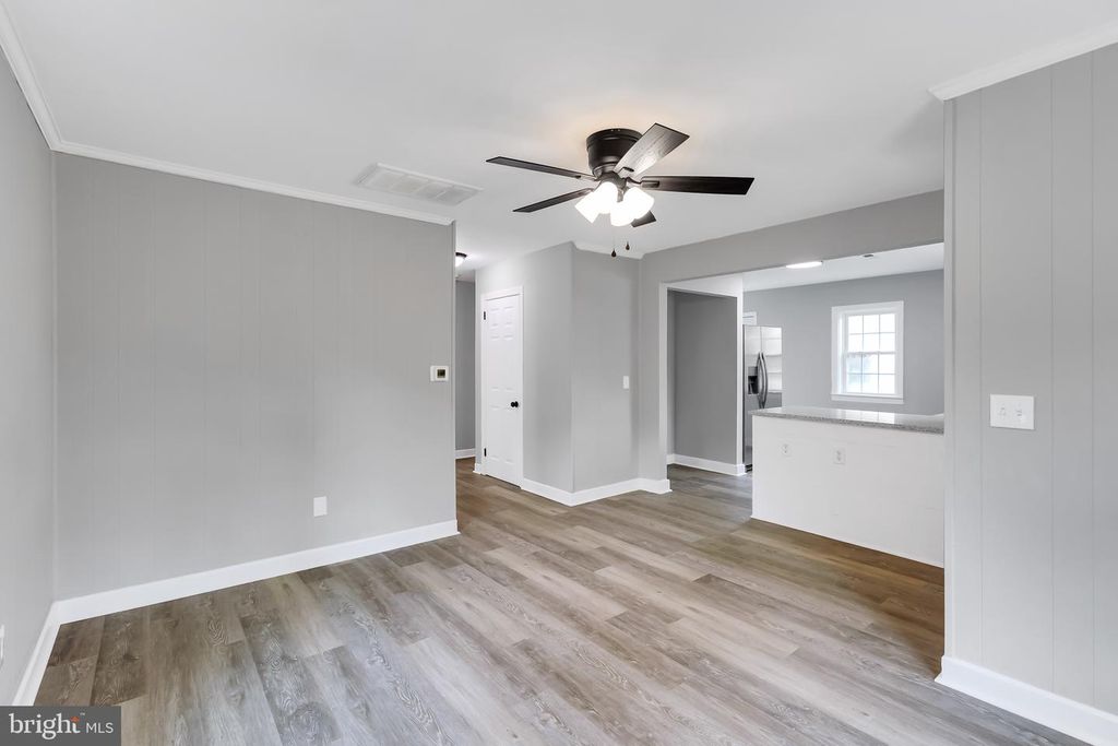 Image 4 of property listing at 30536 BENNETT RD, Salisbury, MD 21804