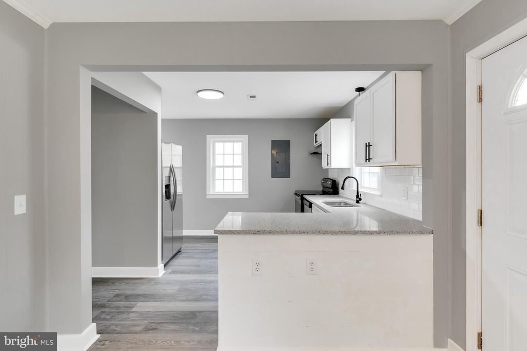Image 7 of property listing at 30536 BENNETT RD, Salisbury, MD 21804