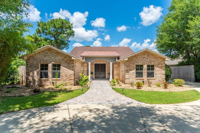 14 Blenheim Road, Shalimar, FL 32579