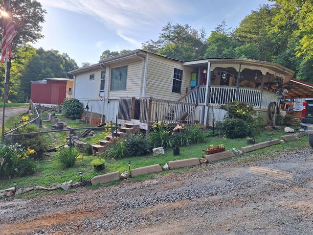 948 Wilson Station Road, Englewood, TN 37329
