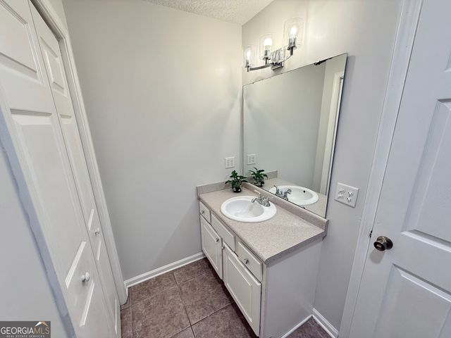 206 Willow Drive, Glennville, GA 30427