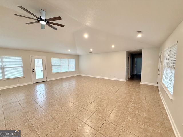 206 Willow Drive, Glennville, GA 30427