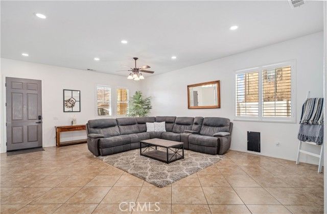 907 Valerie, Tehachapi, CA 93561