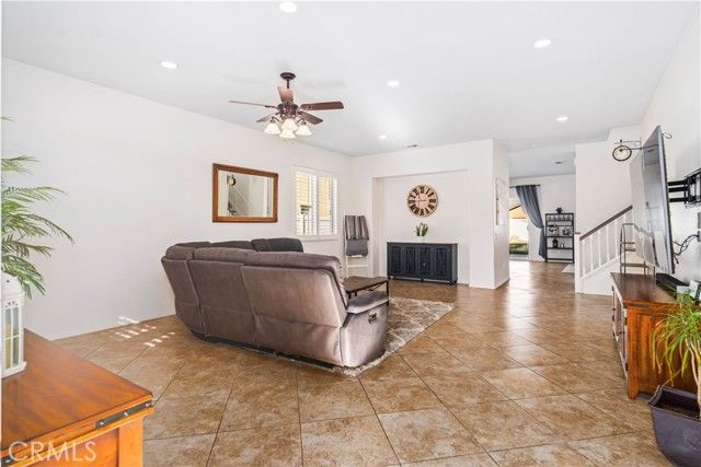 907 Valerie, Tehachapi, CA 93561