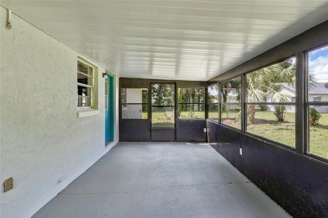 402 CENTURY AVENUE, Fruitland Park, FL 34731