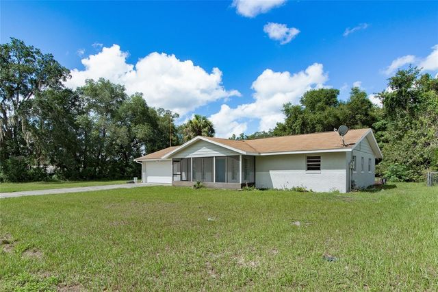 402 CENTURY AVENUE, Fruitland Park, FL 34731