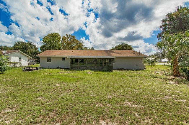 402 CENTURY AVENUE, Fruitland Park, FL 34731
