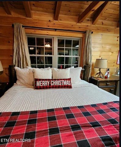 3669 Lindsey Mill Rd, Gatlinburg, TN 37738