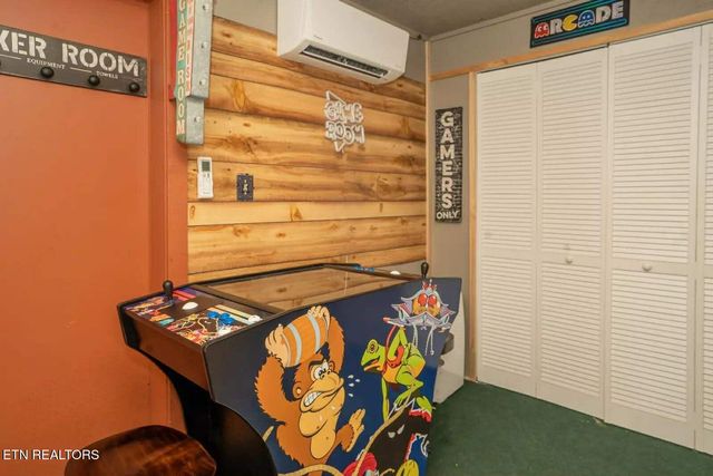 3669 Lindsey Mill Rd, Gatlinburg, TN 37738