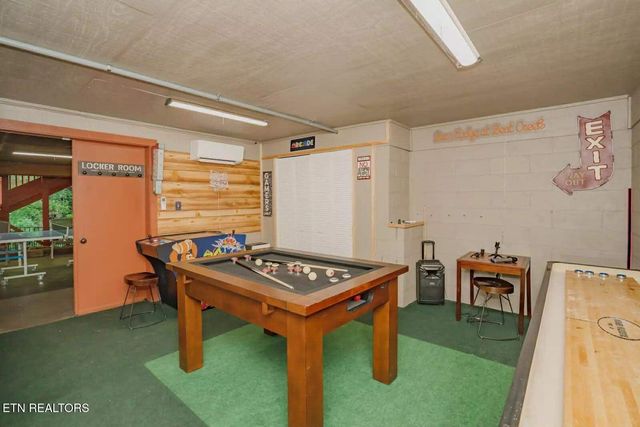 3669 Lindsey Mill Rd, Gatlinburg, TN 37738