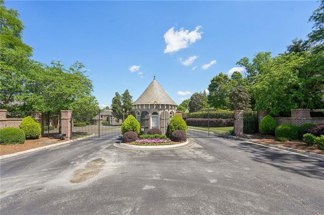 4162 Cumberland Point Drive, Gainesville, GA 30504