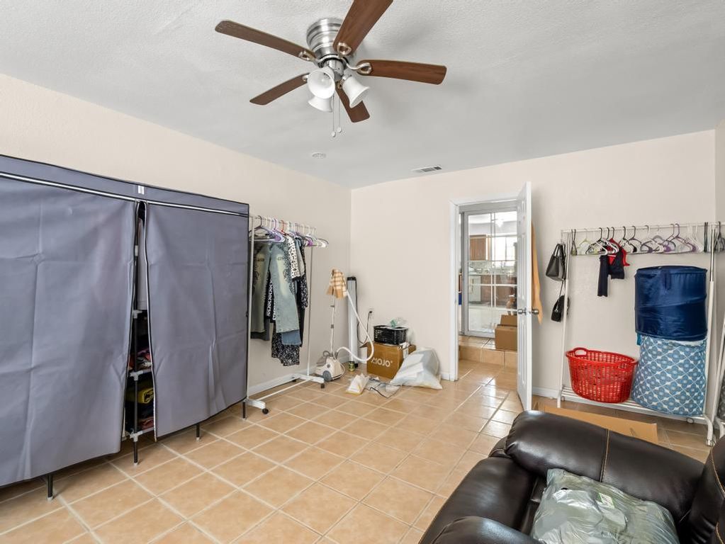 Image 13 of property listing at 4746 E Woodward Avenue, Fresno, CA 93702