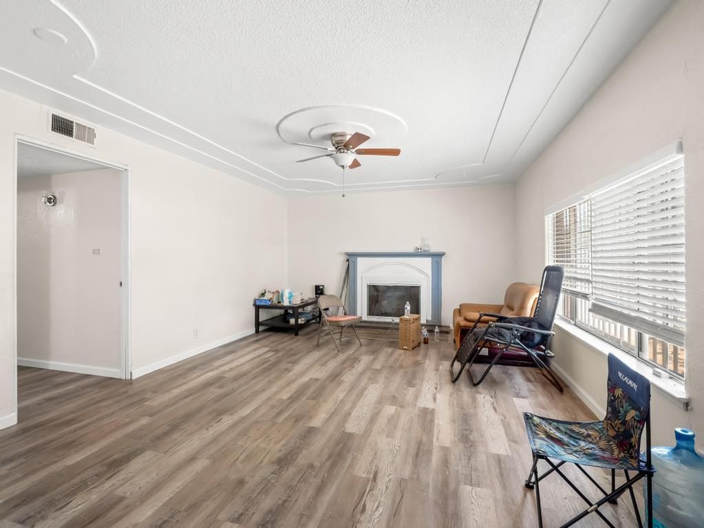 Image 3 of property listing at 4746 E Woodward Avenue, Fresno, CA 93702