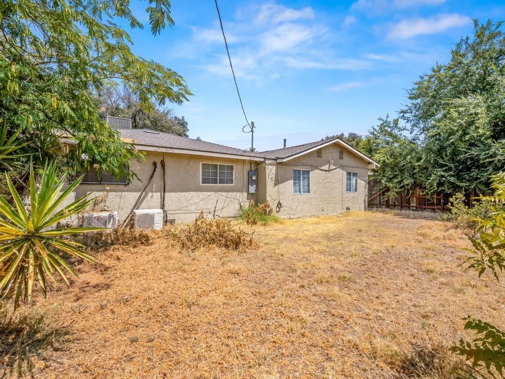 Image 30 of property listing at 4746 E Woodward Avenue, Fresno, CA 93702