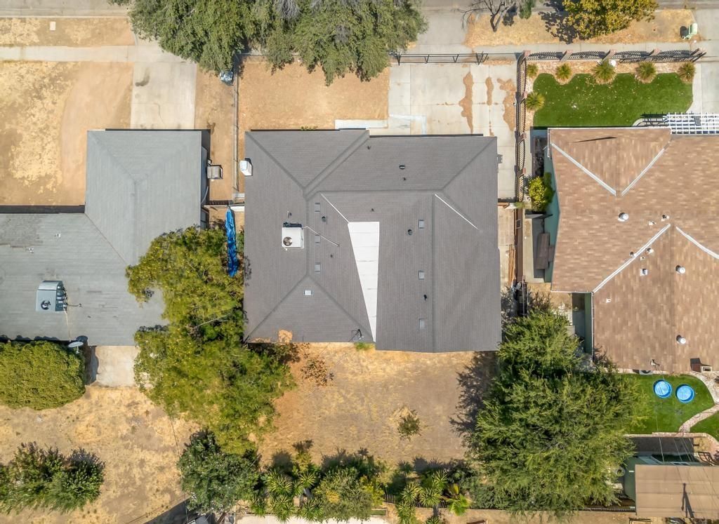 Image 32 of property listing at 4746 E Woodward Avenue, Fresno, CA 93702