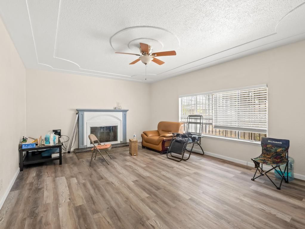 Image 4 of property listing at 4746 E Woodward Avenue, Fresno, CA 93702