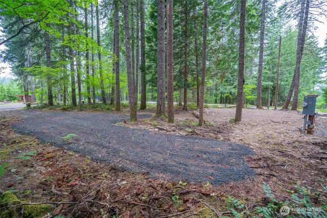 21 N Quinault Place, Hoodsport, WA 98548