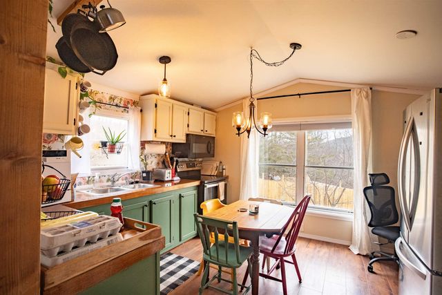 113 Cedar Lane, Cambridge, VT 05464