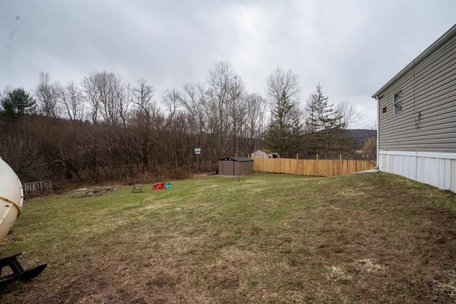 113 Cedar Lane, Cambridge, VT 05464