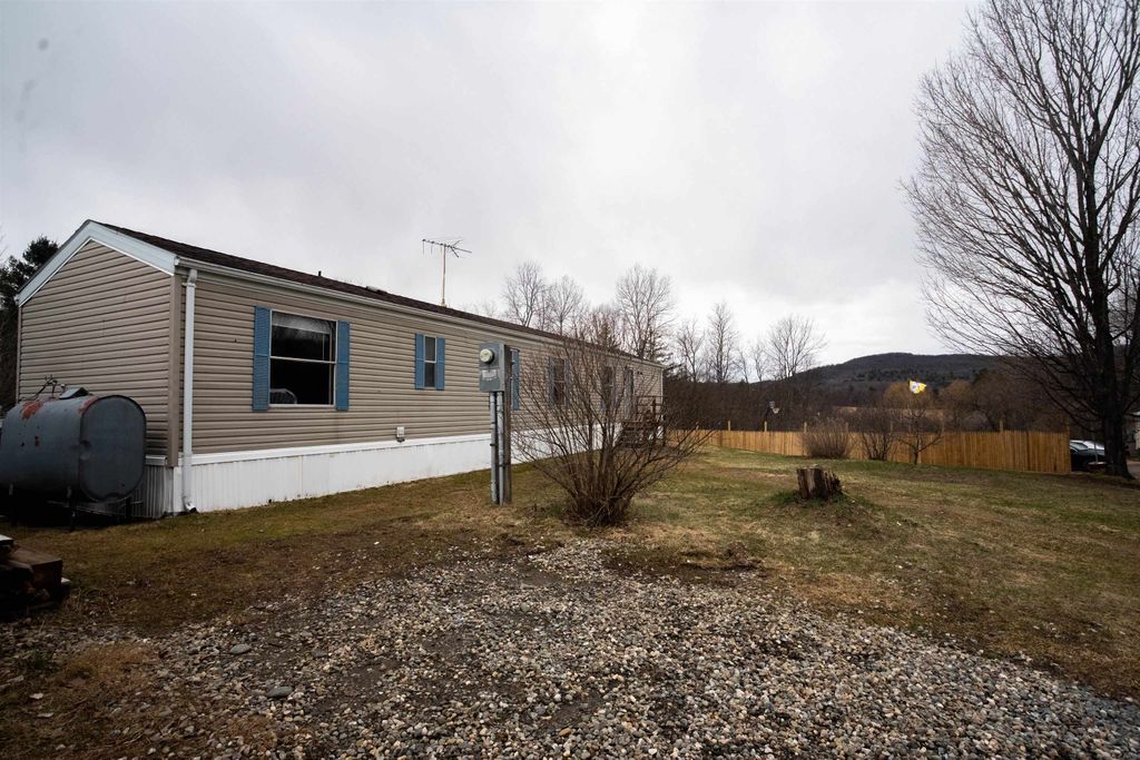 113 Cedar Lane, Cambridge, VT 05464