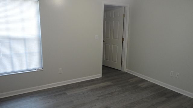 955 Mistflower Lane, Florence, KY 41042