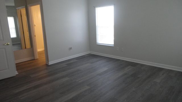 955 Mistflower Lane, Florence, KY 41042