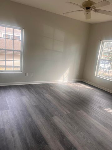 955 Mistflower Lane, Florence, KY 41042