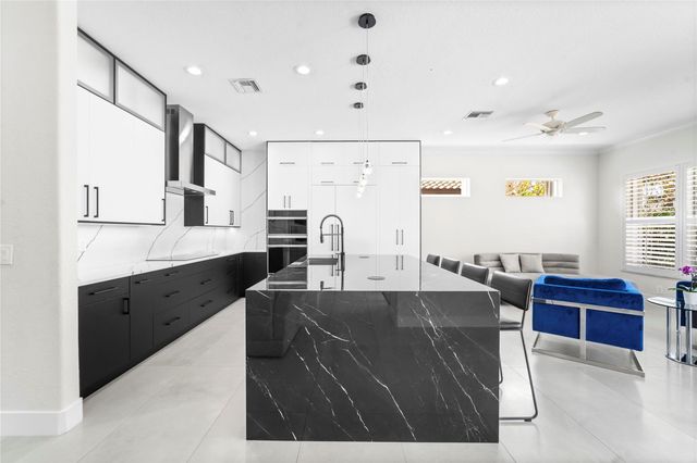 7119 NW 113th Avenue, Parkland, FL 33076