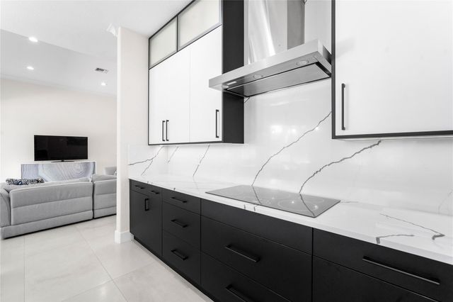 7119 NW 113th Avenue, Parkland, FL 33076