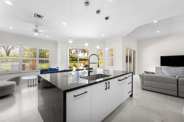 7119 NW 113th Avenue, Parkland, FL 33076