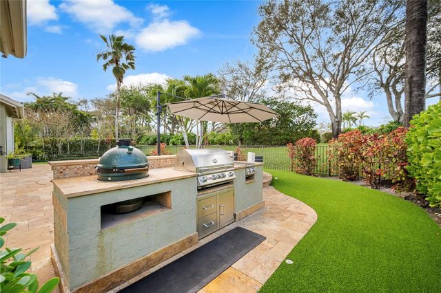 7119 NW 113th Avenue, Parkland, FL 33076