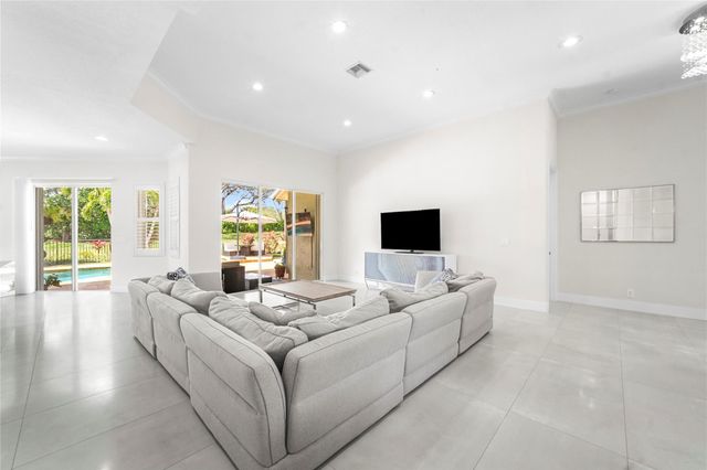 7119 NW 113th Avenue, Parkland, FL 33076