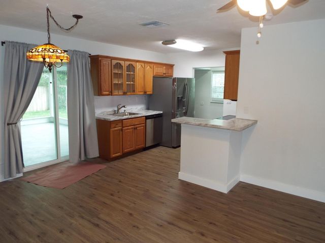 540 NE 61 Court NE, Oakland Park, FL 33334