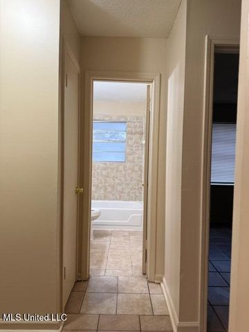 2645 Hillcrest Drive, Horn Lake, MS 38637