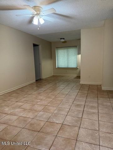 2645 Hillcrest Drive, Horn Lake, MS 38637