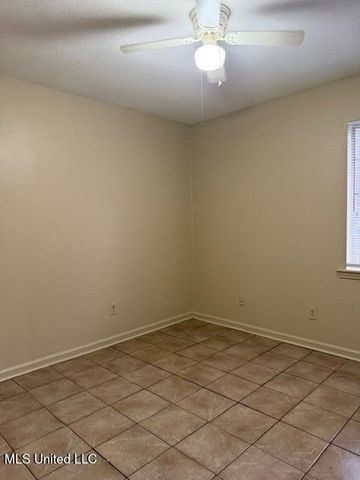 2645 Hillcrest Drive, Horn Lake, MS 38637