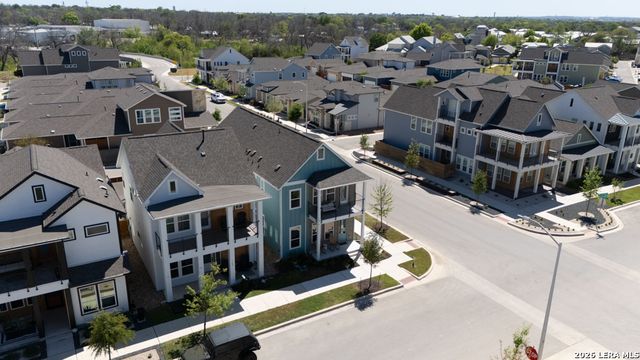 795 N Academy, New Braunfels, TX 78130