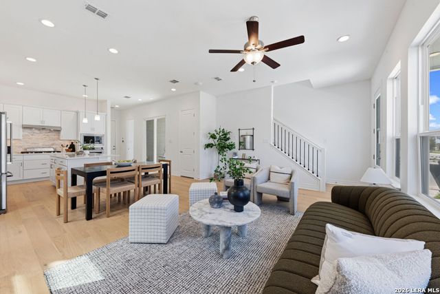 795 N Academy, New Braunfels, TX 78130