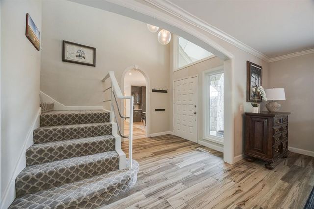 6108 Oak Tree Road, Edmond, OK 73025