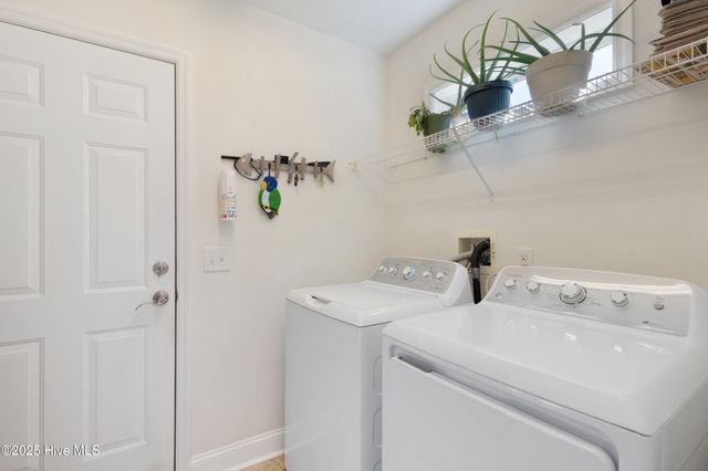 1674 SW Beach Drive SW, Calabash, NC 28467